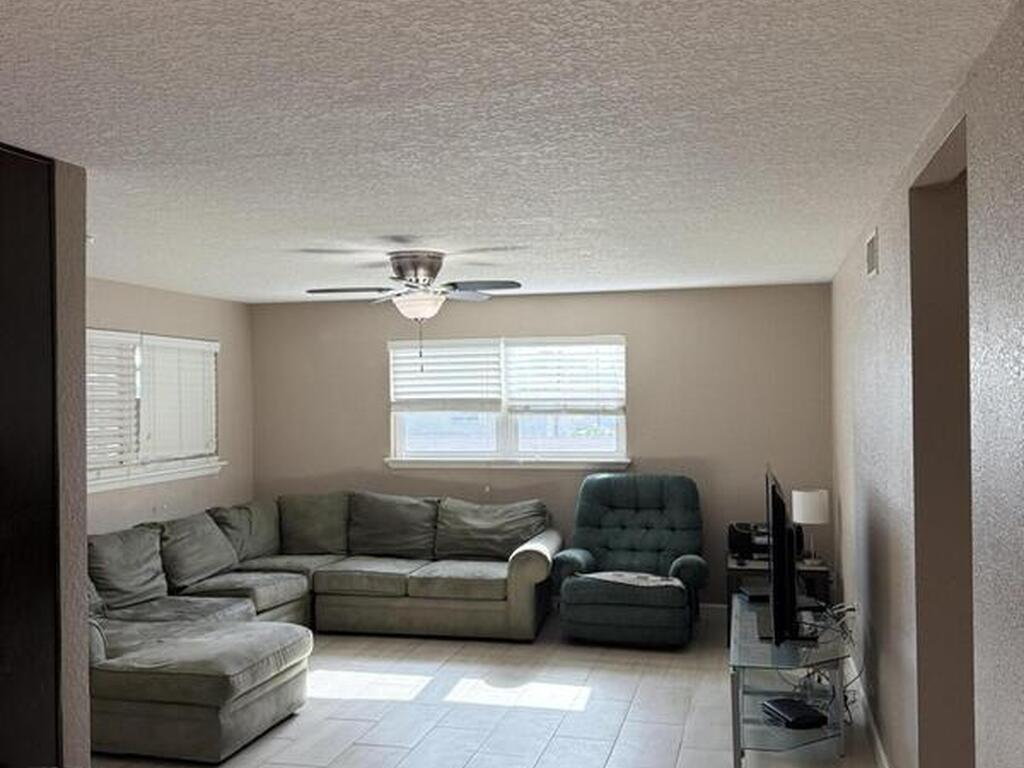 401 Monroe Avenue, Cape Canaveral, FL 32920