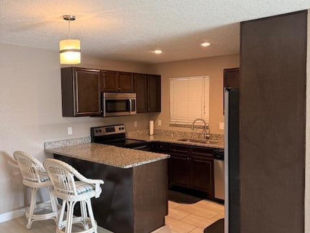 401 Monroe Avenue, Cape Canaveral, FL 32920