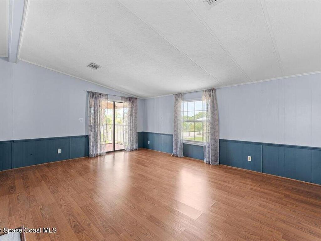 8865 Central Avenue, Micco, FL 32976