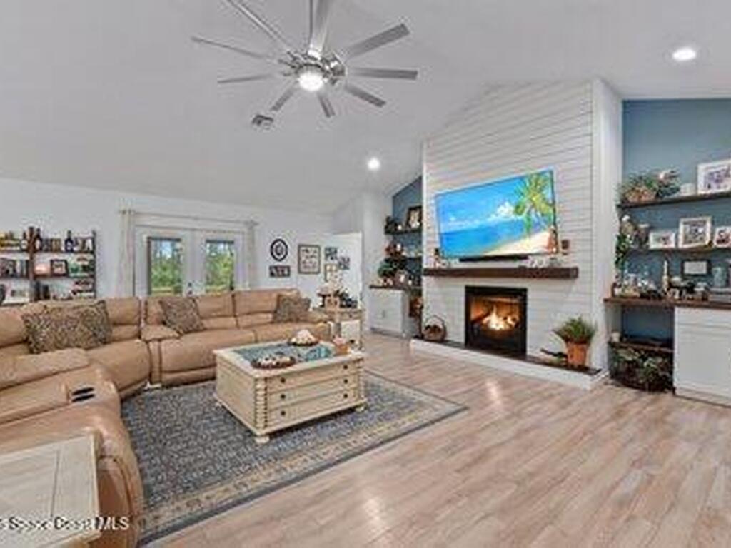 32801 N Hwy 441, Okeechobee, FL 34972