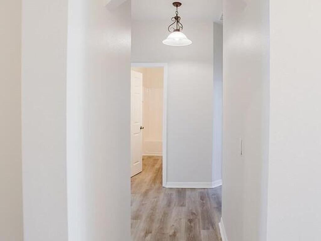 1110 8th Place, Vero Beach, FL 32960