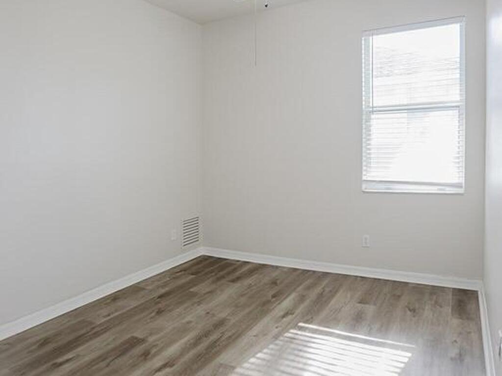 1110 8th Place, Vero Beach, FL 32960