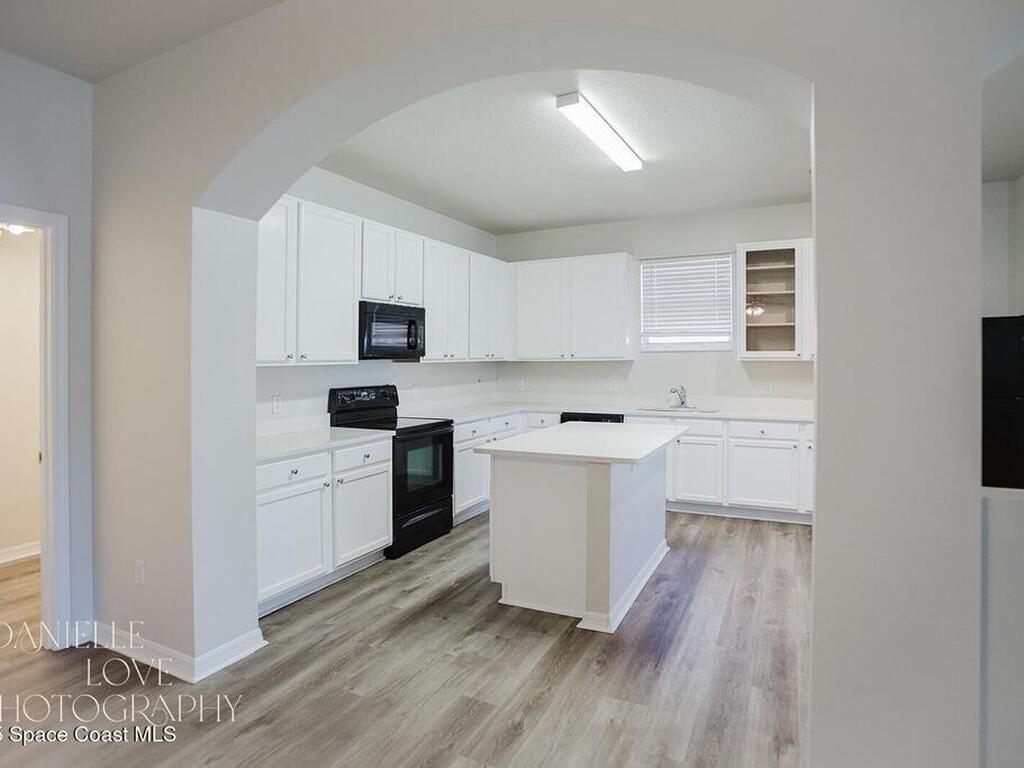 1110 8th Place, Vero Beach, FL 32960