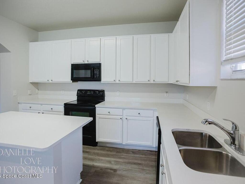 1110 8th Place, Vero Beach, FL 32960