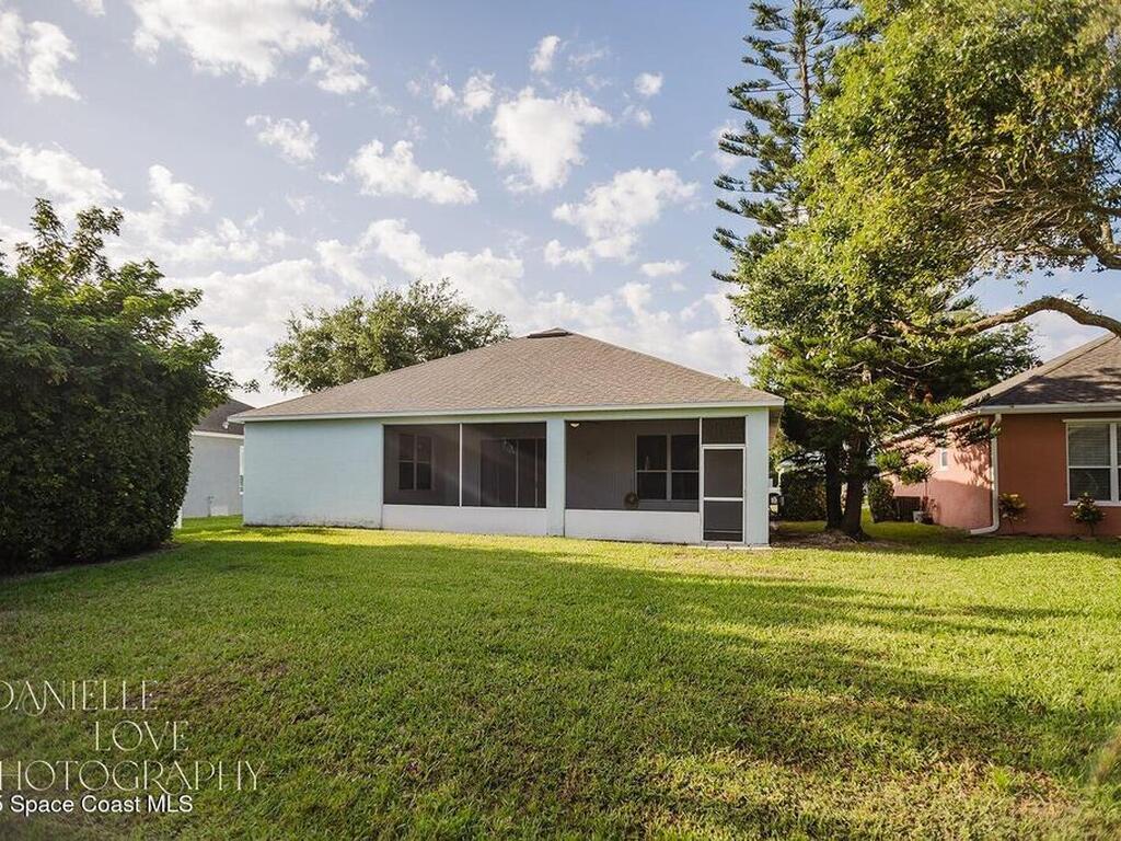 1110 8th Place, Vero Beach, FL 32960