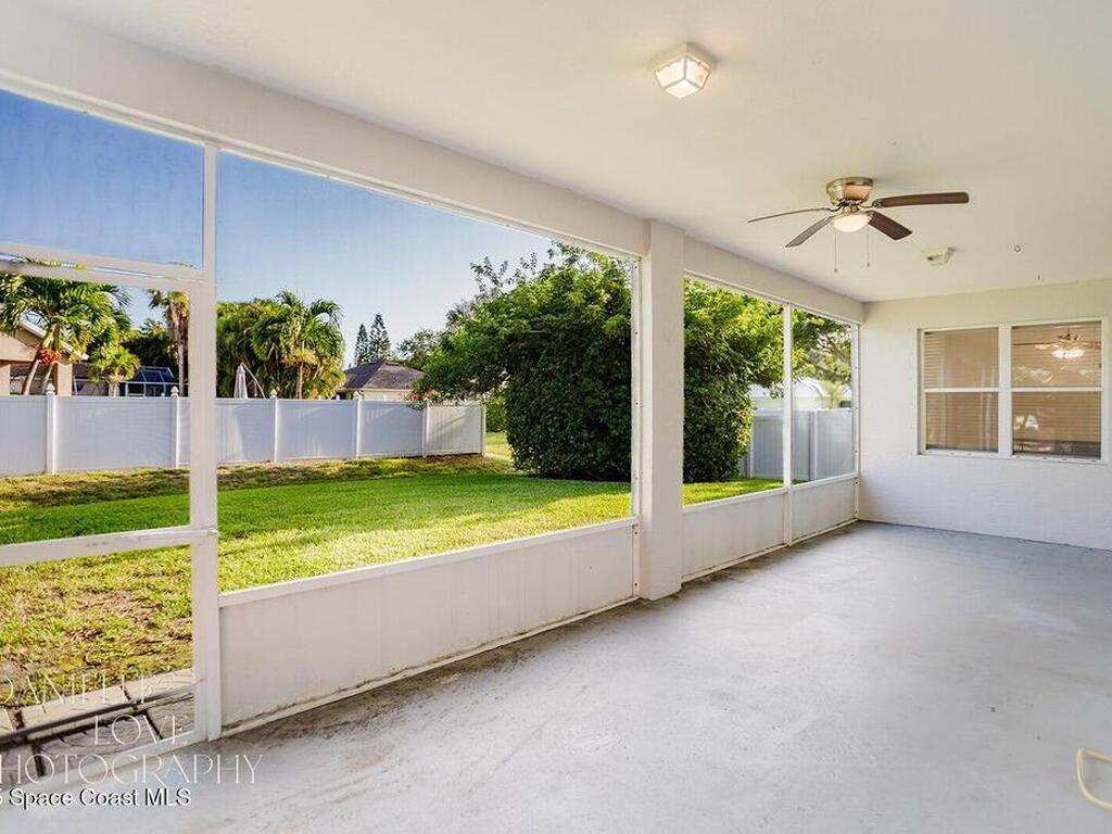 1110 8th Place, Vero Beach, FL 32960