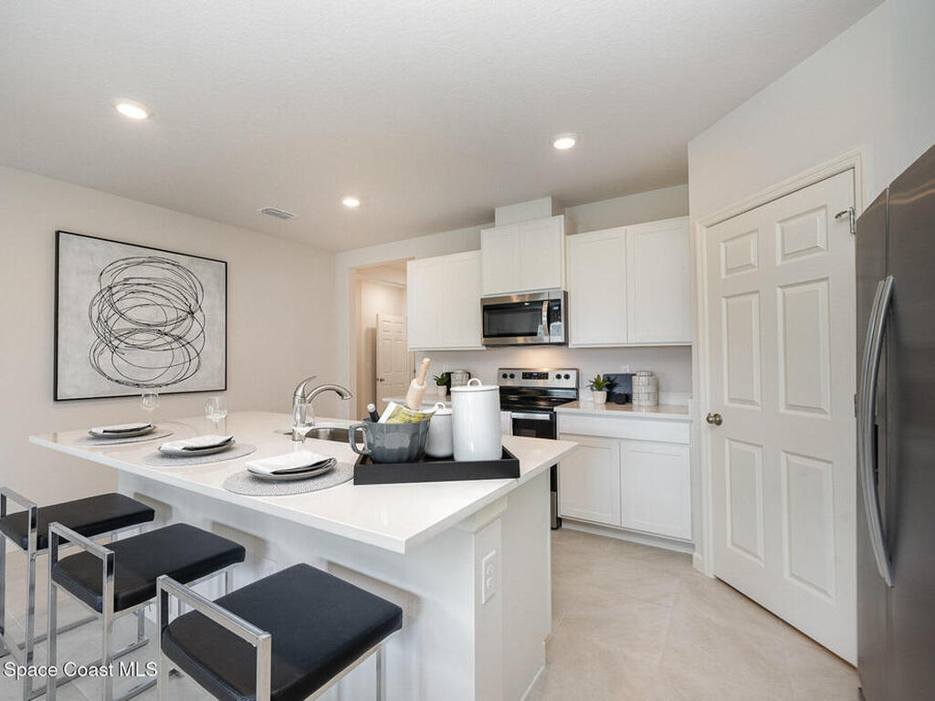 673 Osmosis Drive, Palm Bay, FL 32908