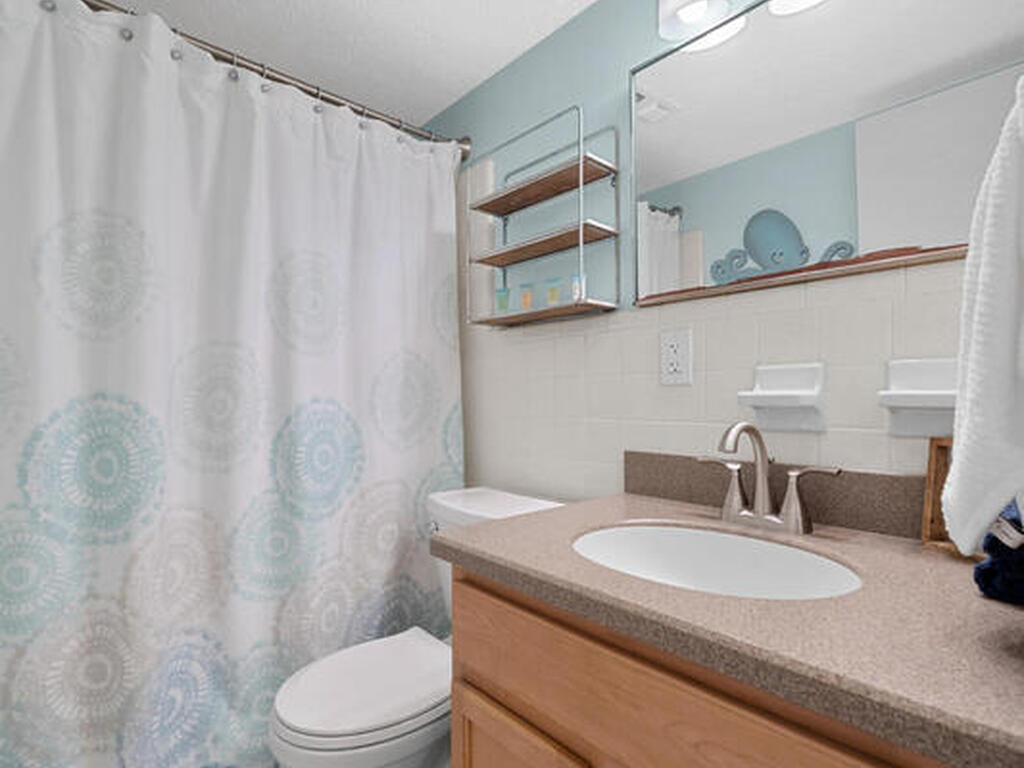 10 Sunflower Street, Cocoa Beach, FL 32931