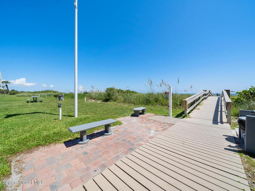 10 Sunflower Street, Cocoa Beach, FL 32931