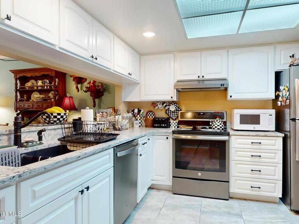 540 S Brevard Avenue, Cocoa Beach, FL 32931