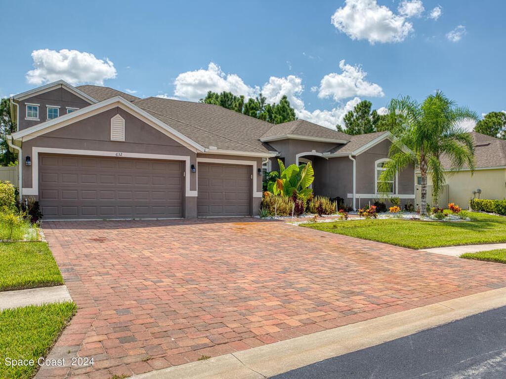 632 Stonebriar Drive, Palm Bay, FL 32909