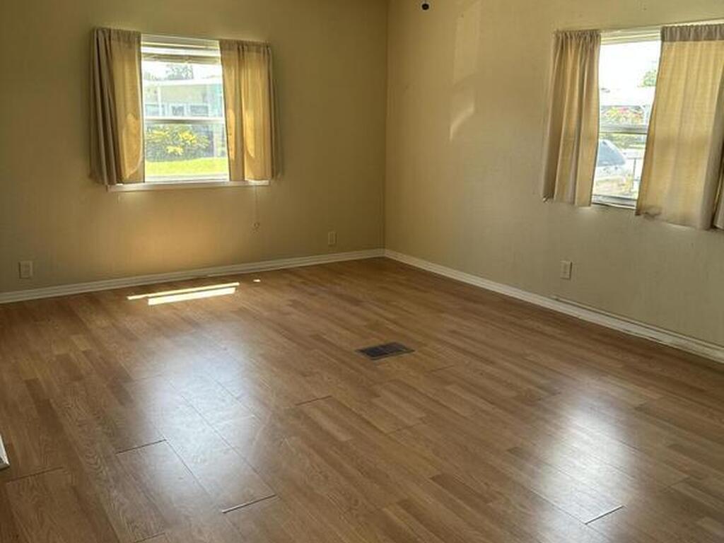 514 Puffin Drive, Barefoot Bay, FL 32976