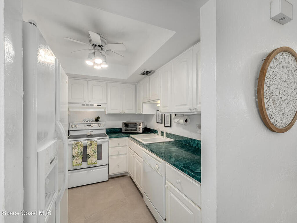 8 Cove Road, Melbourne Beach, FL 32951