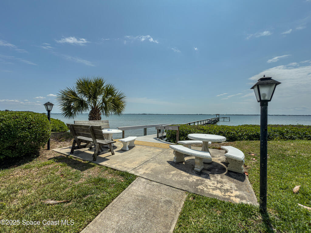 8 Cove Road, Melbourne Beach, FL 32951