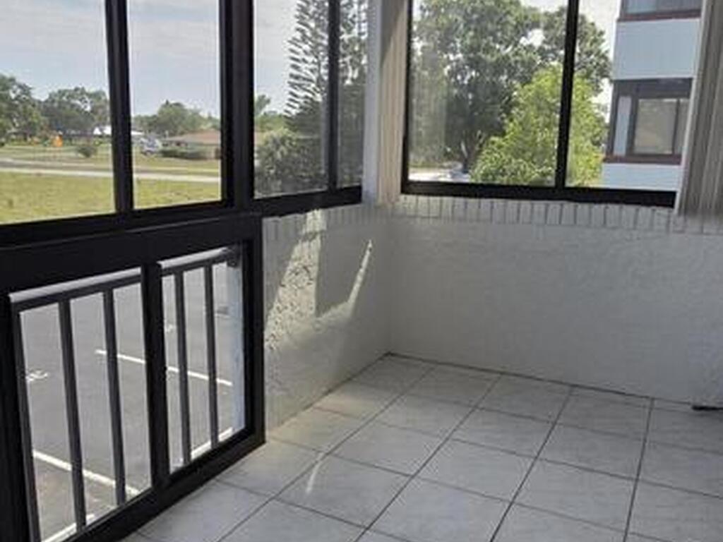 725 Port Malabar Boulevard, Palm Bay, FL 32905