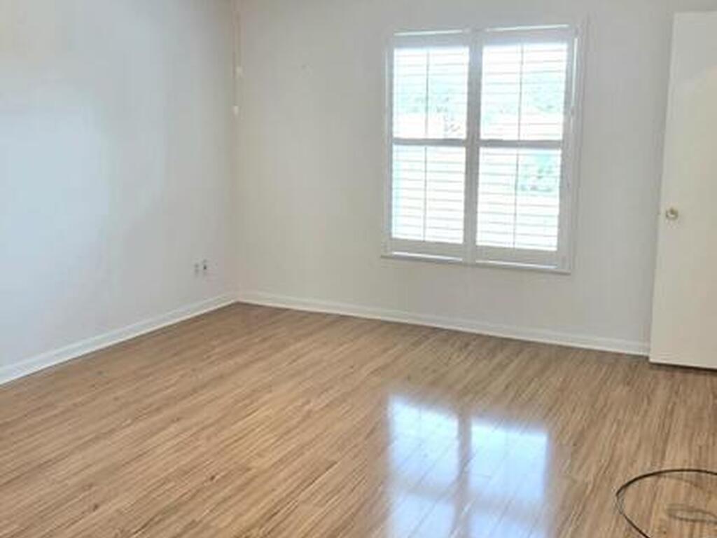 725 Port Malabar Boulevard, Palm Bay, FL 32905