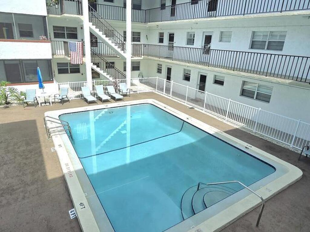 725 Port Malabar Boulevard, Palm Bay, FL 32905