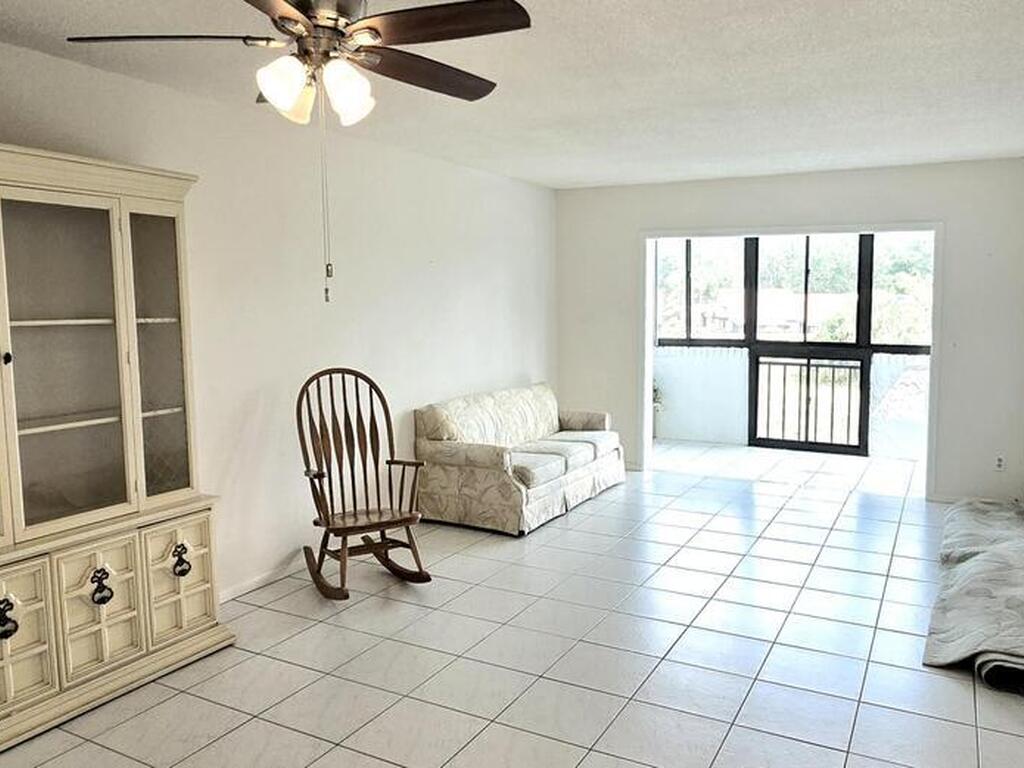 725 Port Malabar Boulevard, Palm Bay, FL 32905