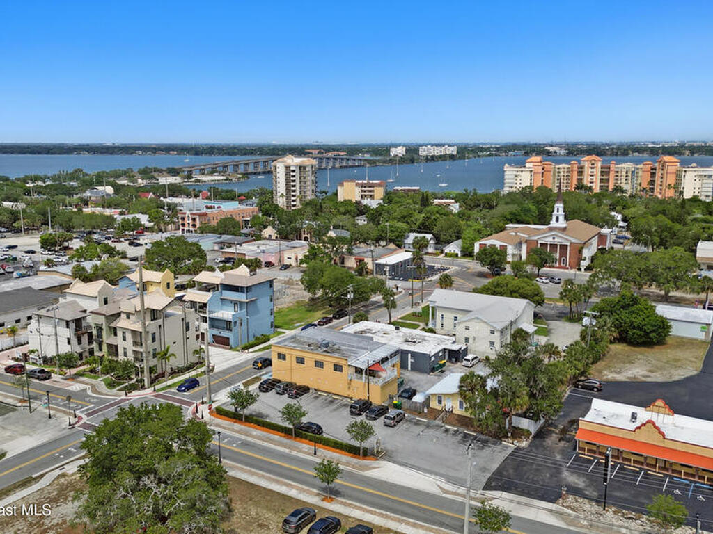 902 Florida Avenue, Cocoa, FL 32922