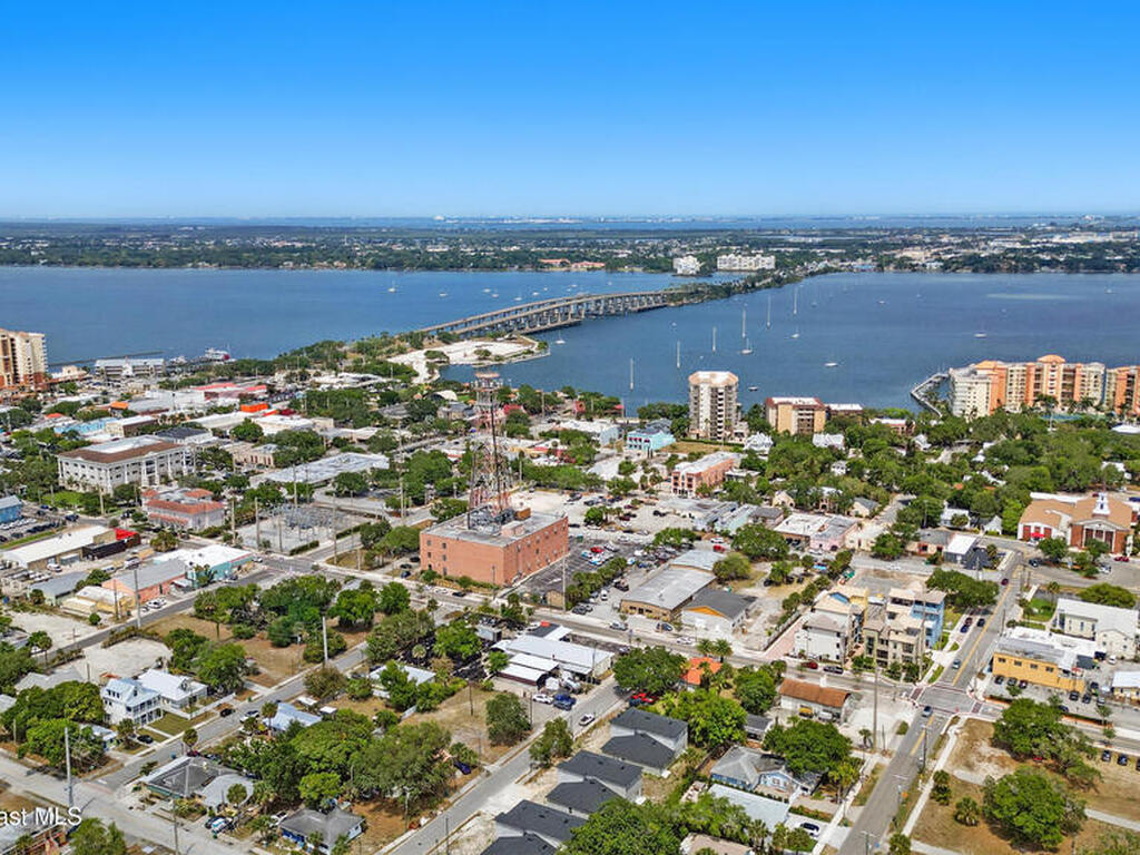 902 Florida Avenue, Cocoa, FL 32922