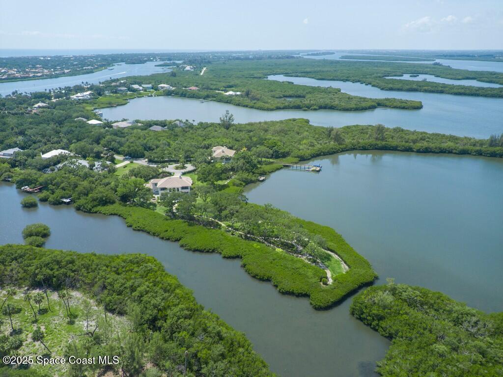 2660 Riverview Court, Vero Beach, FL 32963