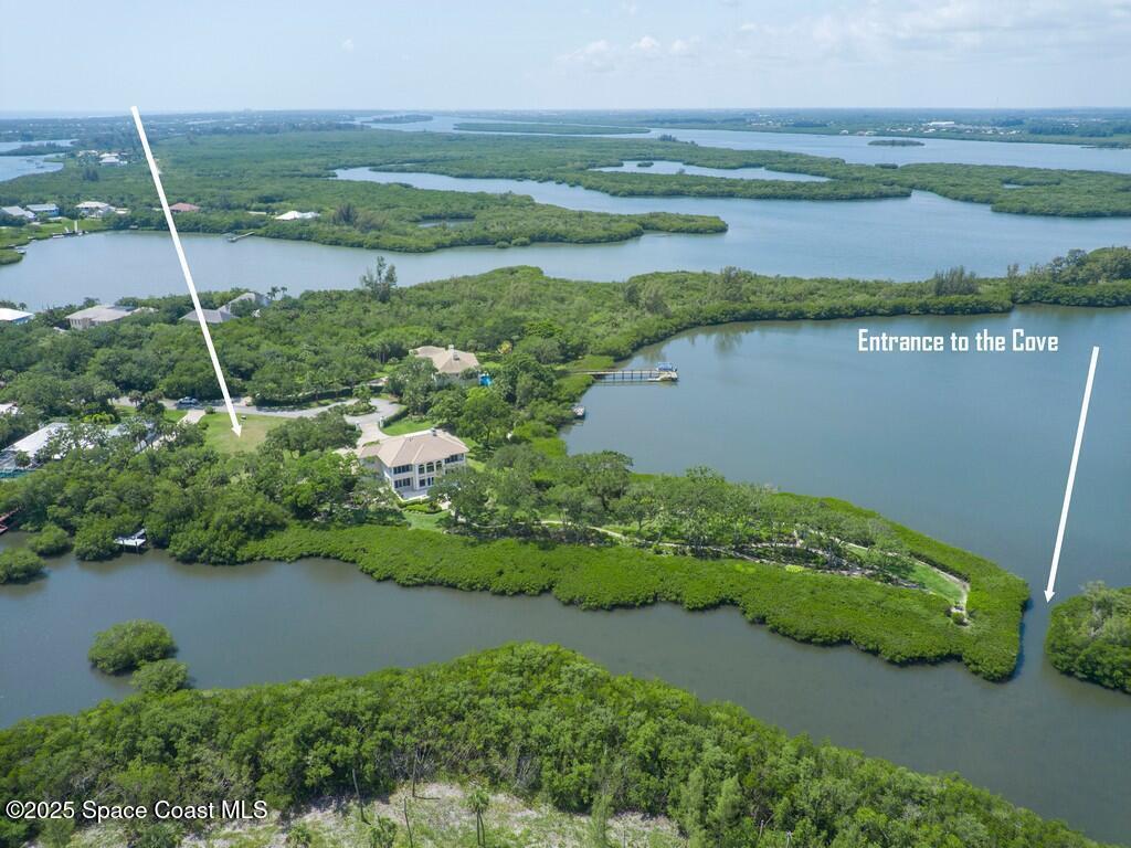 2660 Riverview Court, Vero Beach, FL 32963