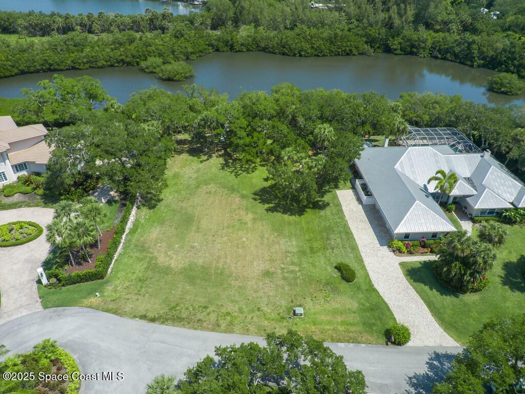 2660 Riverview Court, Vero Beach, FL 32963