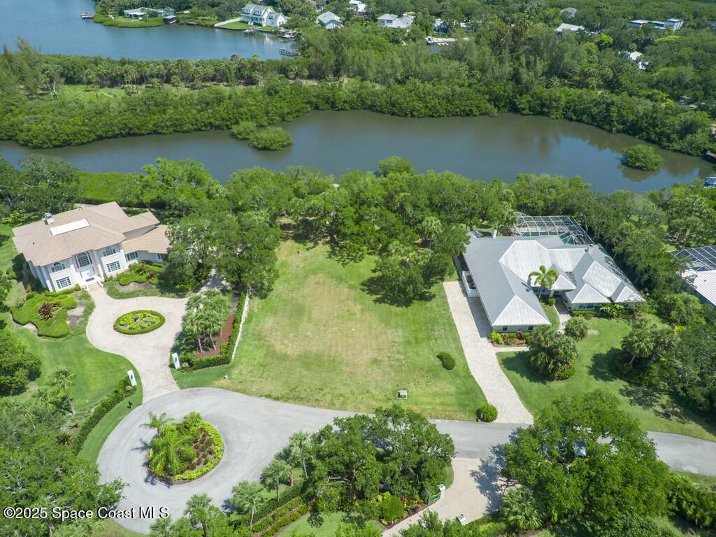 2660 Riverview Court, Vero Beach, FL 32963
