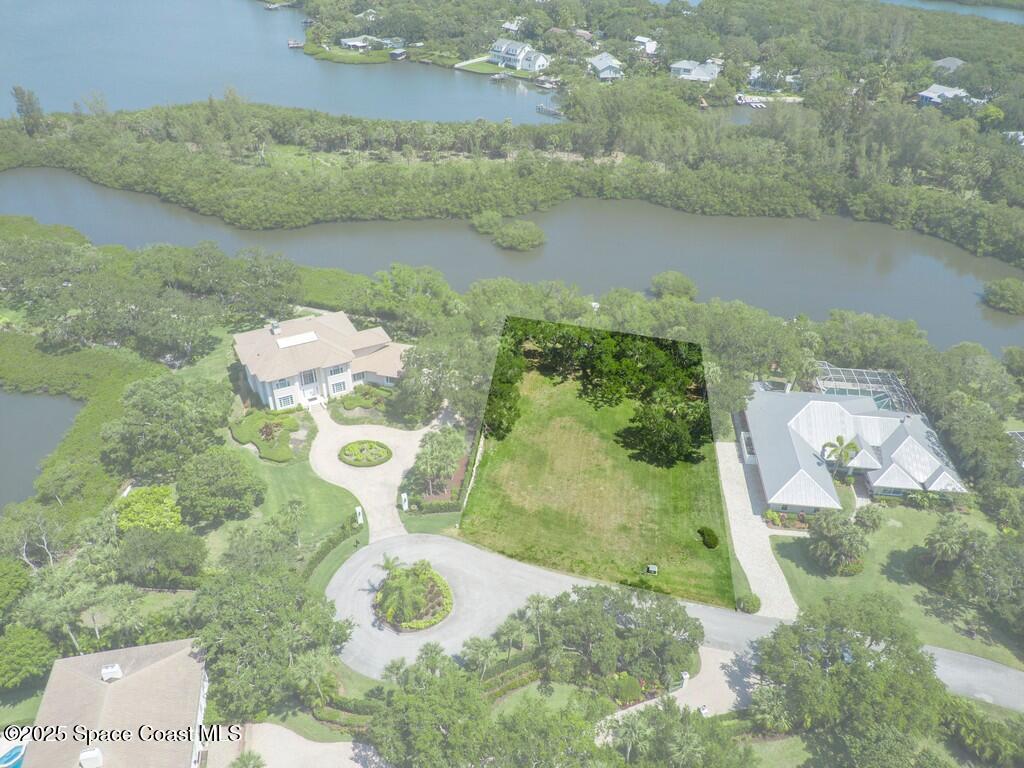 2660 Riverview Court, Vero Beach, FL 32963
