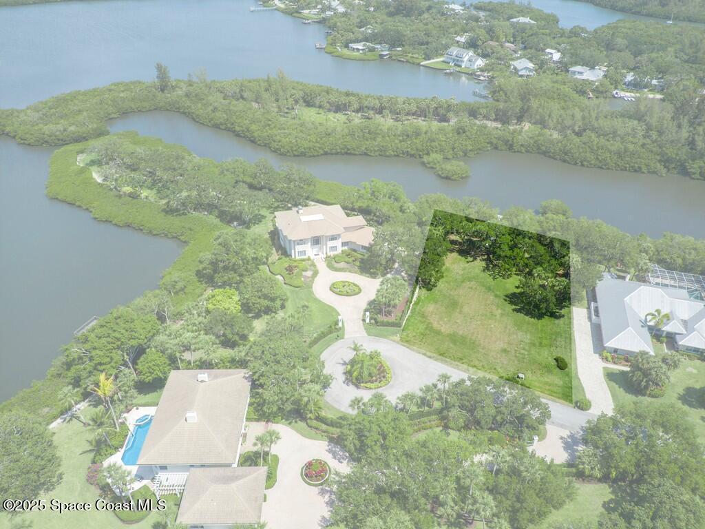 2660 Riverview Court, Vero Beach, FL 32963