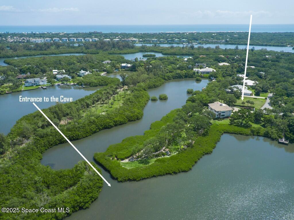 2660 Riverview Court, Vero Beach, FL 32963