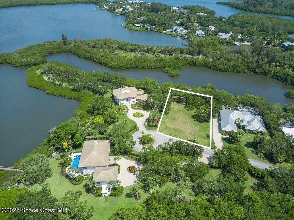 2660 Riverview Court, Vero Beach, FL 32963