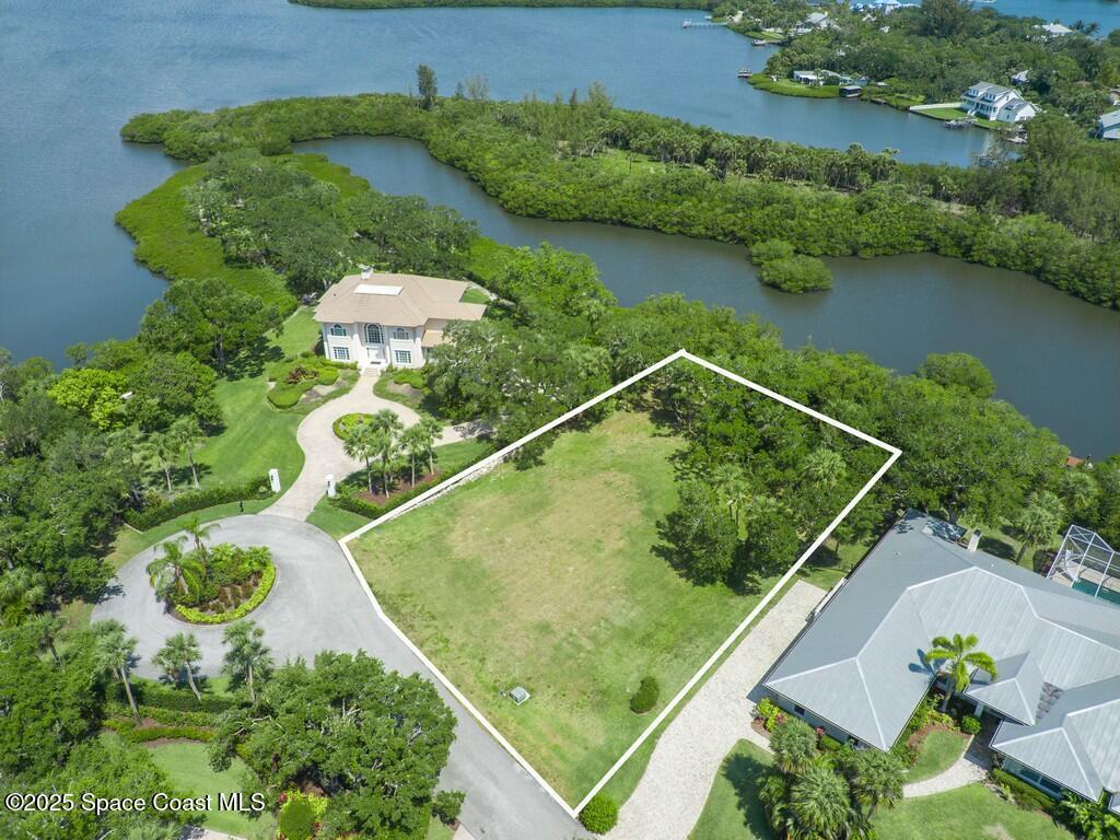 2660 Riverview Court, Vero Beach, FL 32963