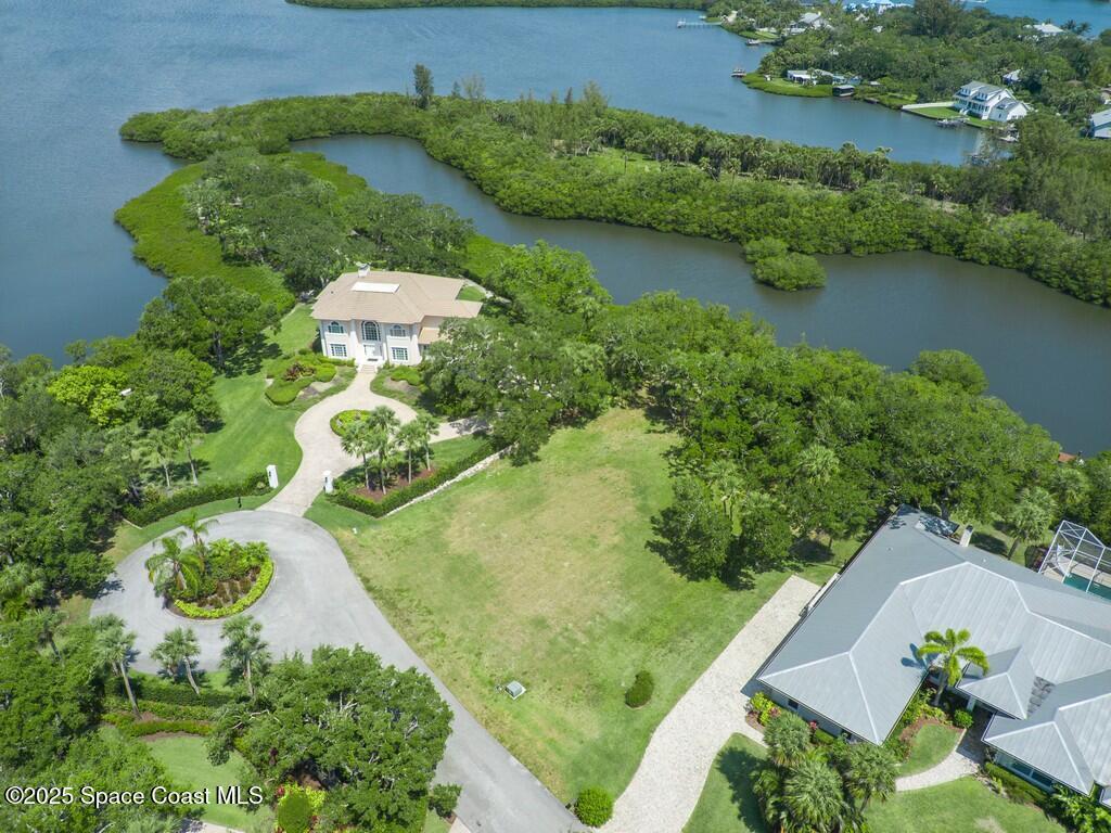 2660 Riverview Court, Vero Beach, FL 32963