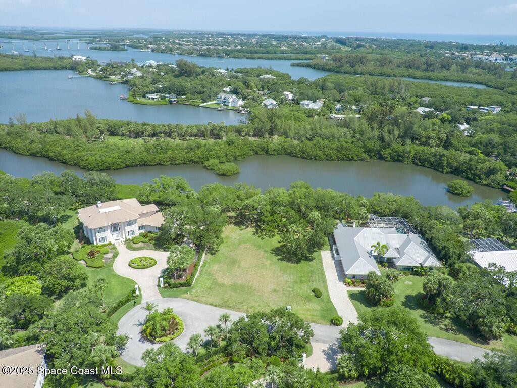 2660 Riverview Court, Vero Beach, FL 32963