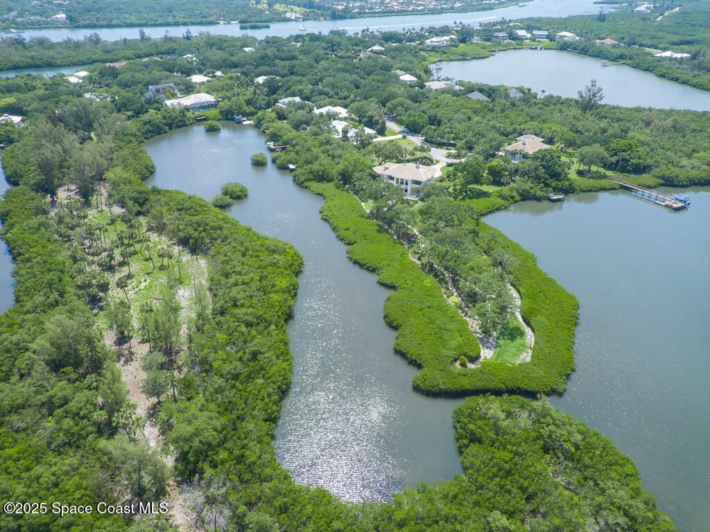 2660 Riverview Court, Vero Beach, FL 32963