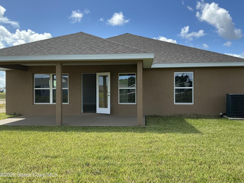 1128 Soleway Avenue, Palm Bay, FL 32907