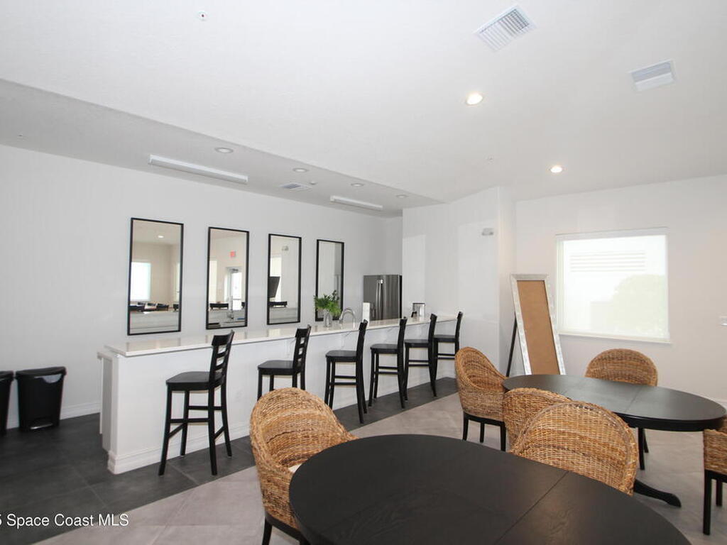 1465 S Harbor City Boulevard, Melbourne, FL 32901