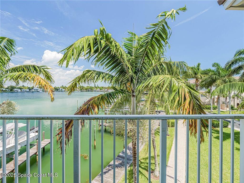 1564 Island Cove Road, Fort Pierce, FL 34949