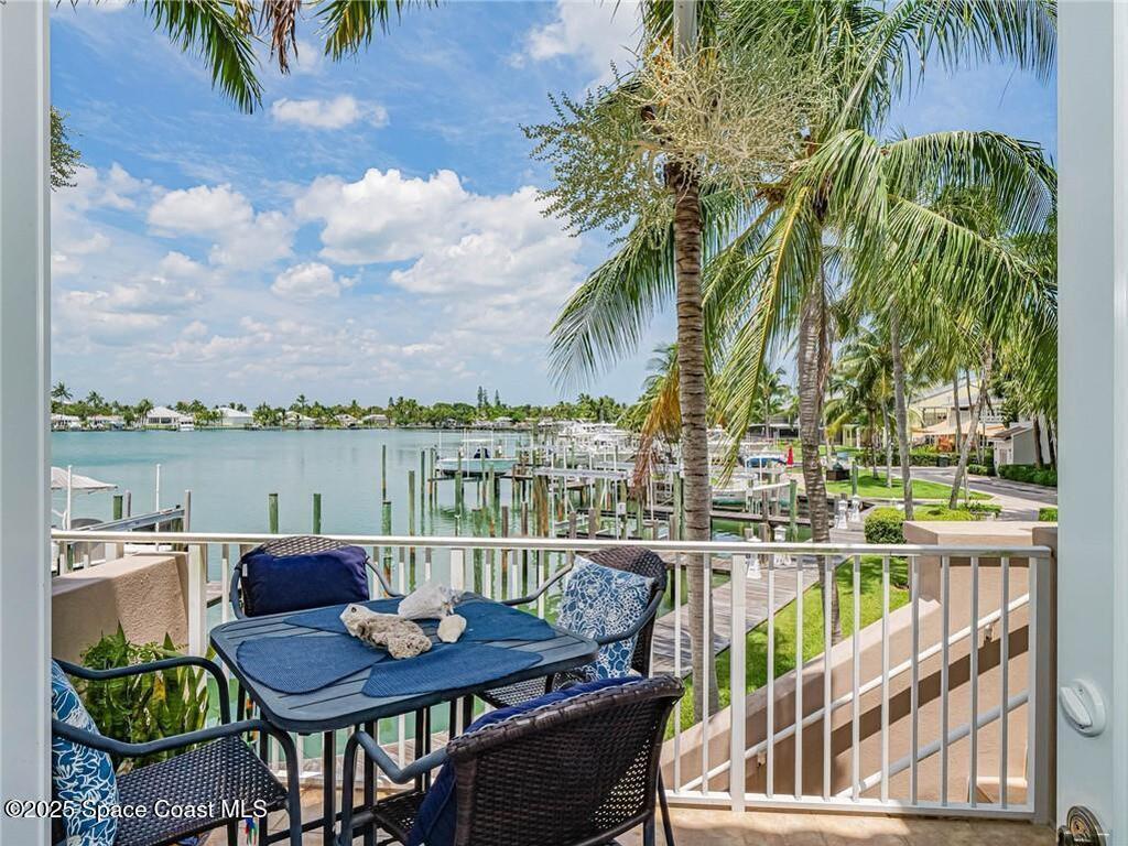 1564 Island Cove Road, Fort Pierce, FL 34949