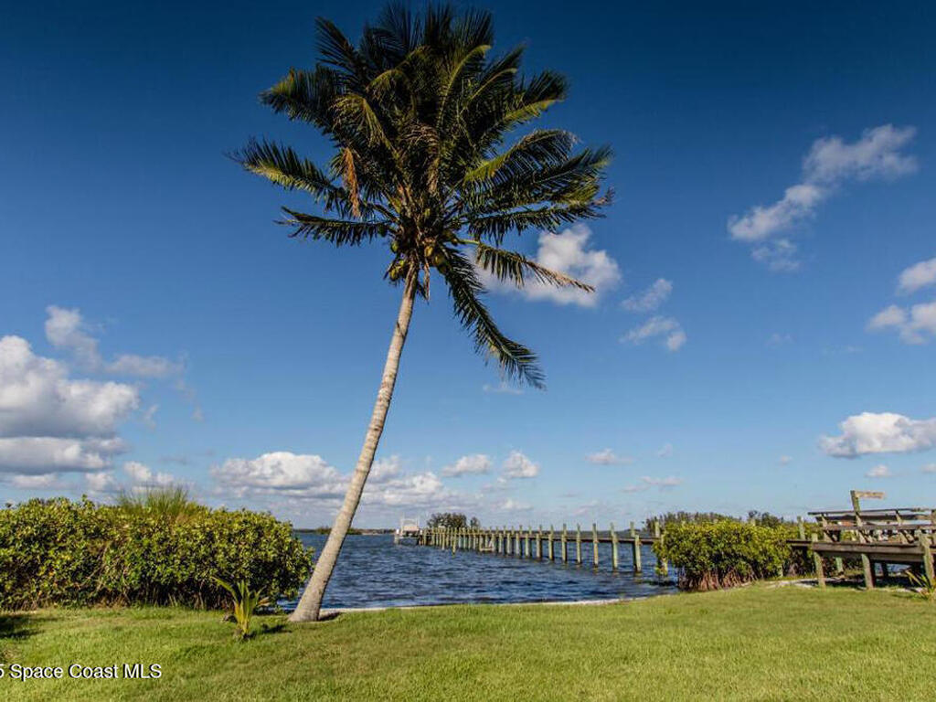 11450 S Indian River Drive, Sebastian, FL 32958