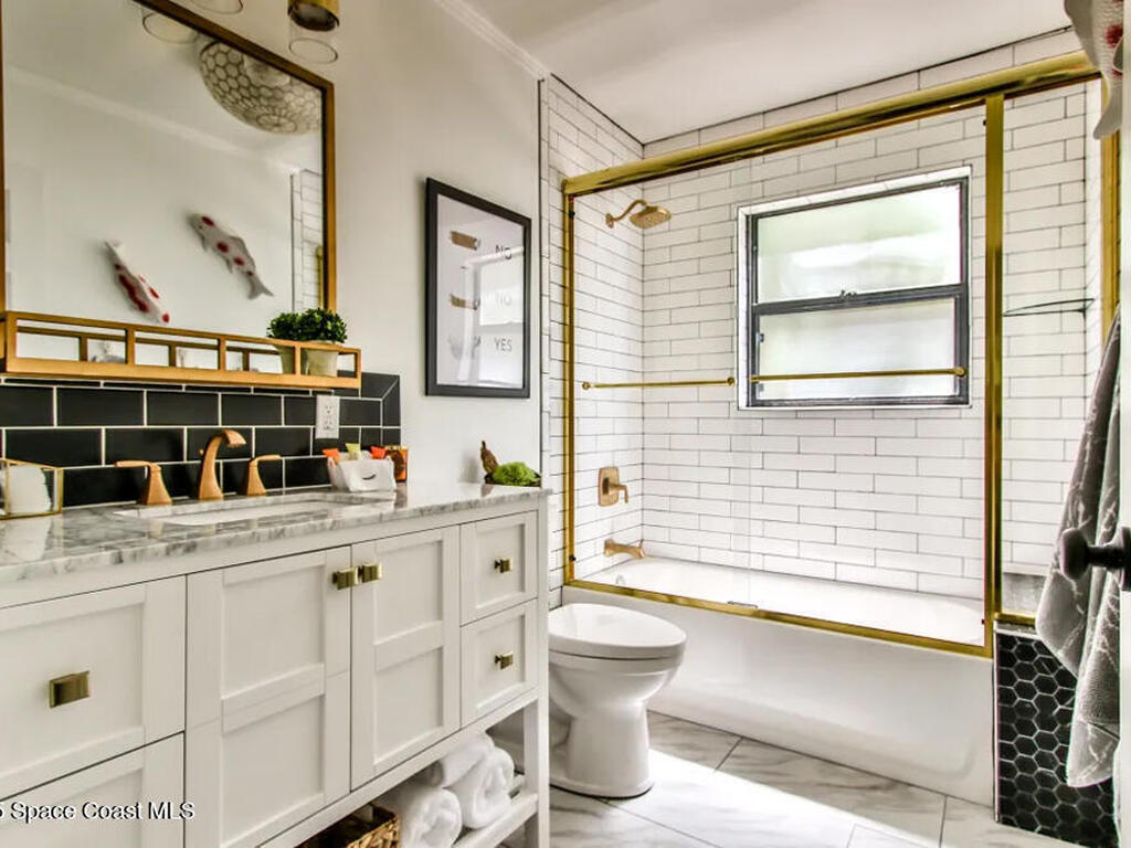 11450 S Indian River Drive, Sebastian, FL 32958