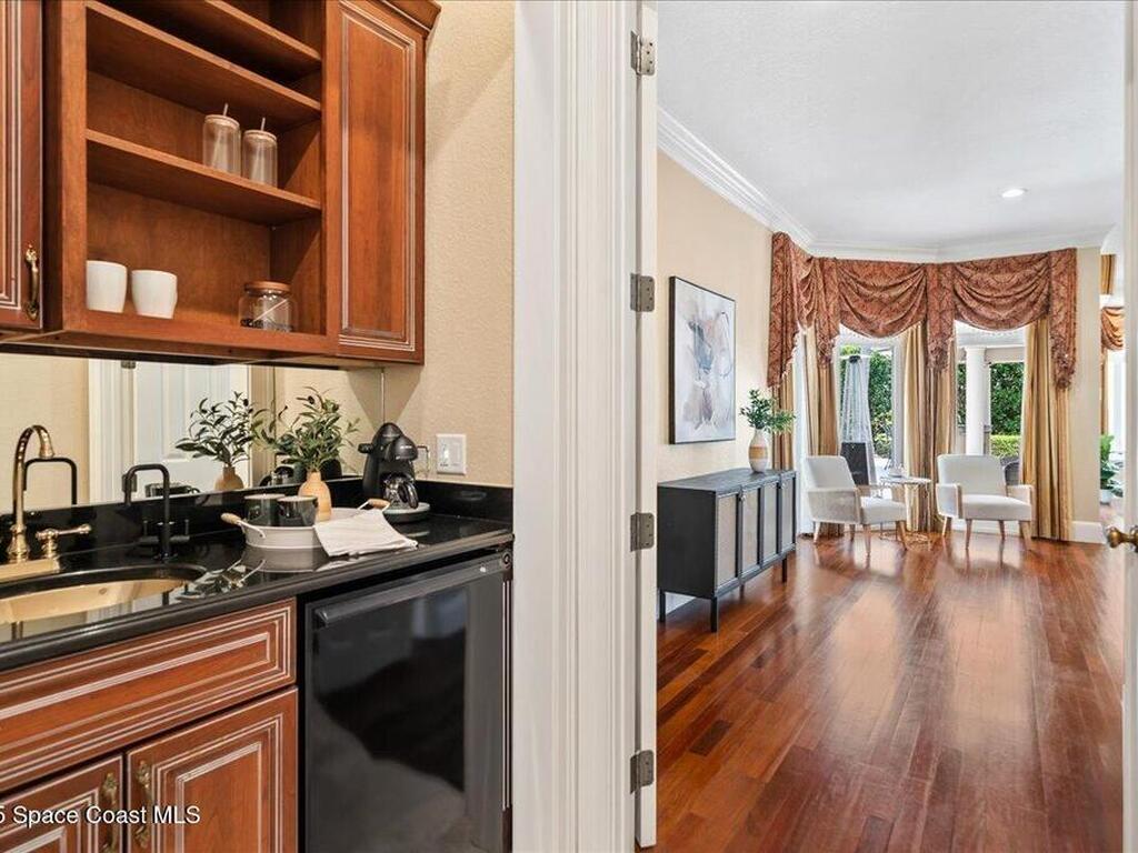 240 Lansing Island Drive, Indian Harbour Beach, FL 32937