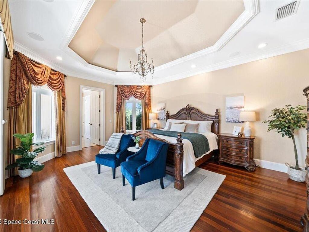 240 Lansing Island Drive, Indian Harbour Beach, FL 32937