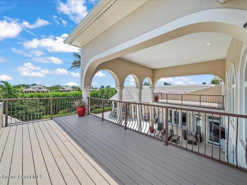 240 Lansing Island Drive, Indian Harbour Beach, FL 32937