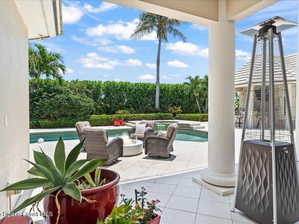 240 Lansing Island Drive, Indian Harbour Beach, FL 32937