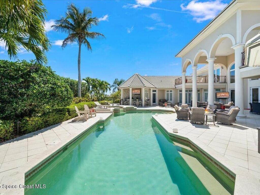 240 Lansing Island Drive, Indian Harbour Beach, FL 32937