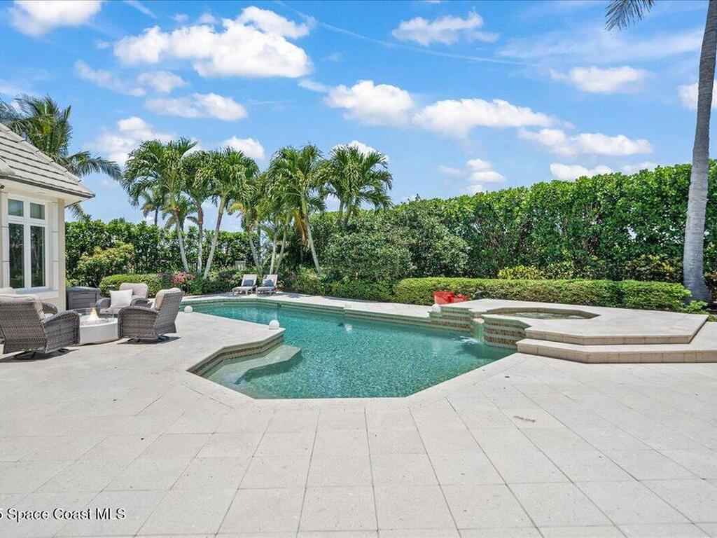 240 Lansing Island Drive, Indian Harbour Beach, FL 32937