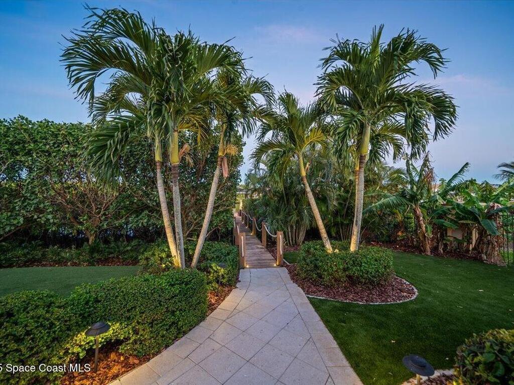 240 Lansing Island Drive, Indian Harbour Beach, FL 32937