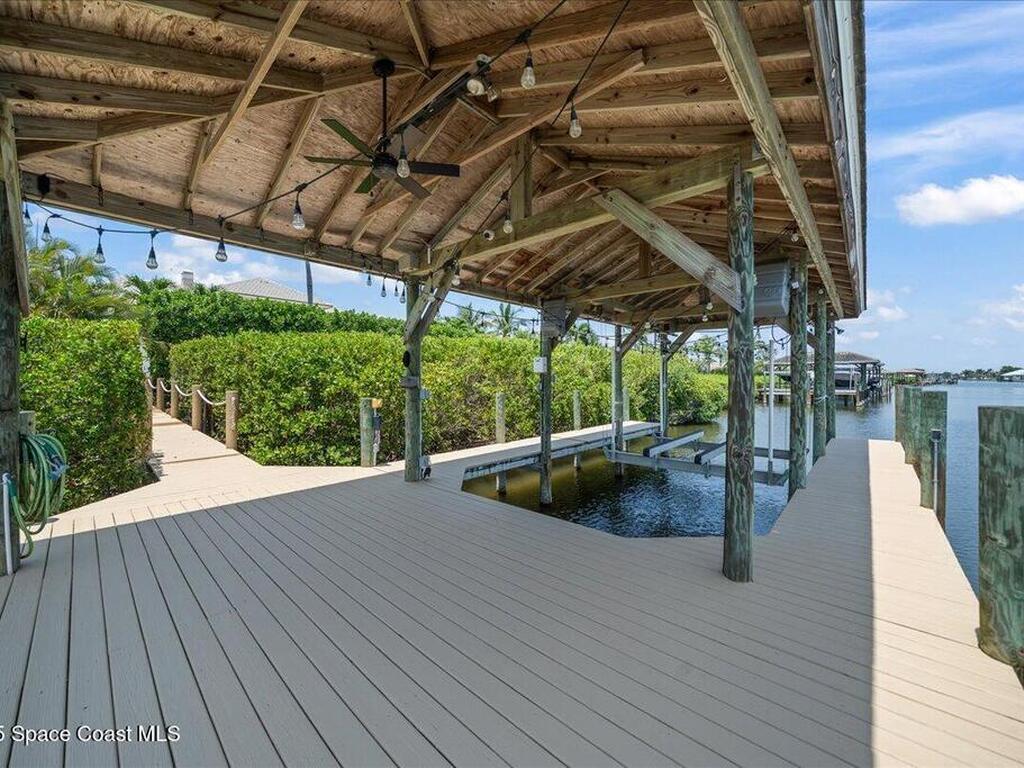 240 Lansing Island Drive, Indian Harbour Beach, FL 32937